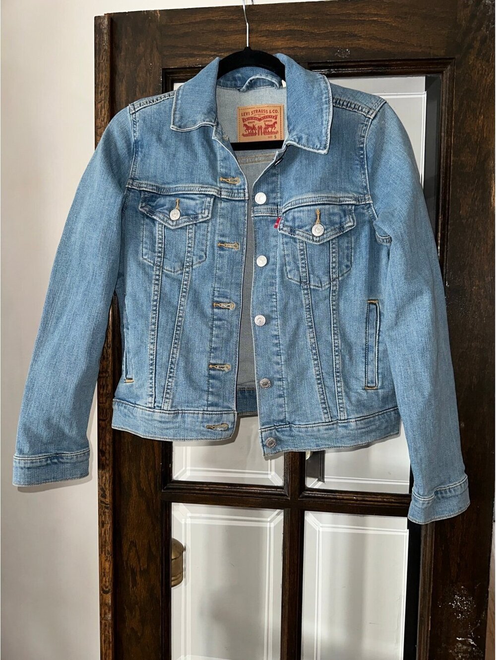 Women’s demin Levi jacket